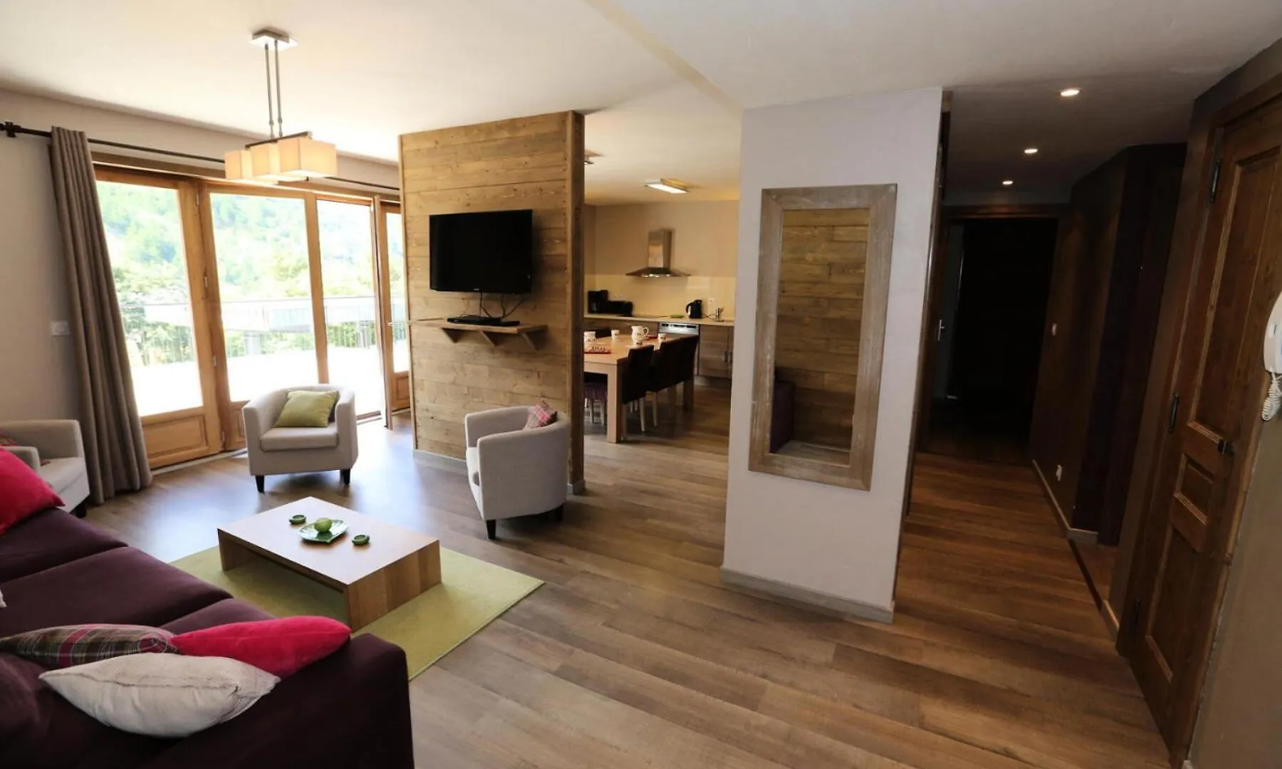 Apartment Les Chalets D'Adrien - 4 Pieces 8 Personnes Expose Ouest Mae-8744 Valloire