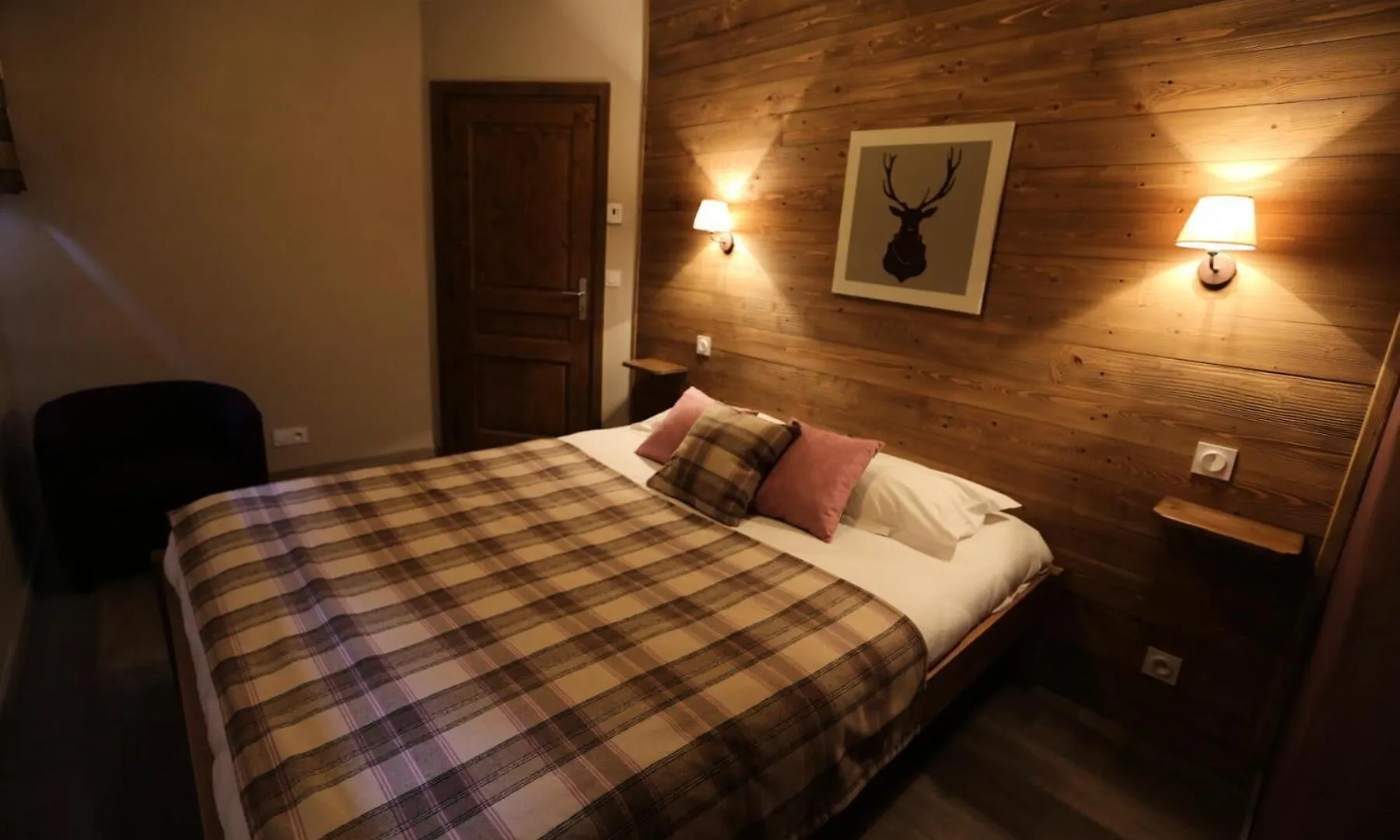 Les Chalets D'Adrien - 4 Pieces 8 Personnes Expose Ouest Mae-8744 Valloire 0*,  France