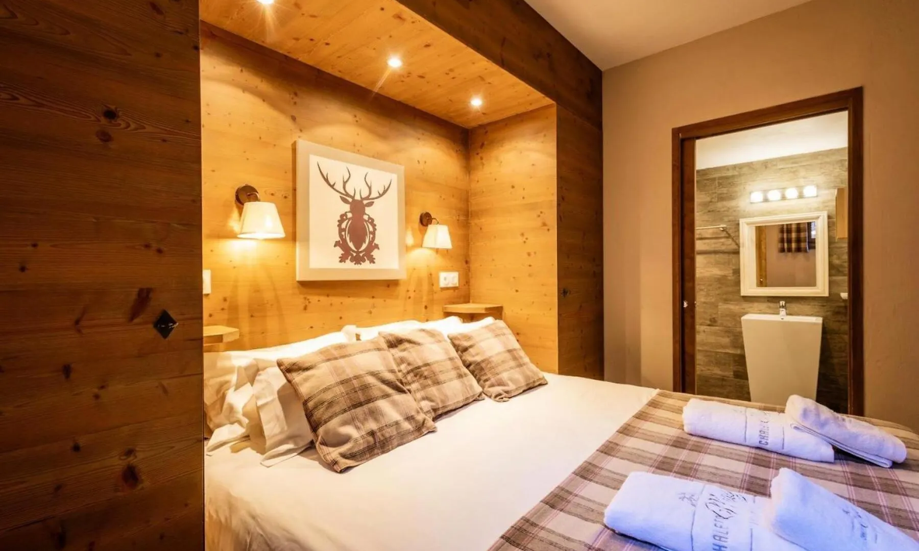 Les Chalets D'Adrien - 4 Pieces 8 Personnes Expose Ouest Mae-8744 Valloire 0*,  France
